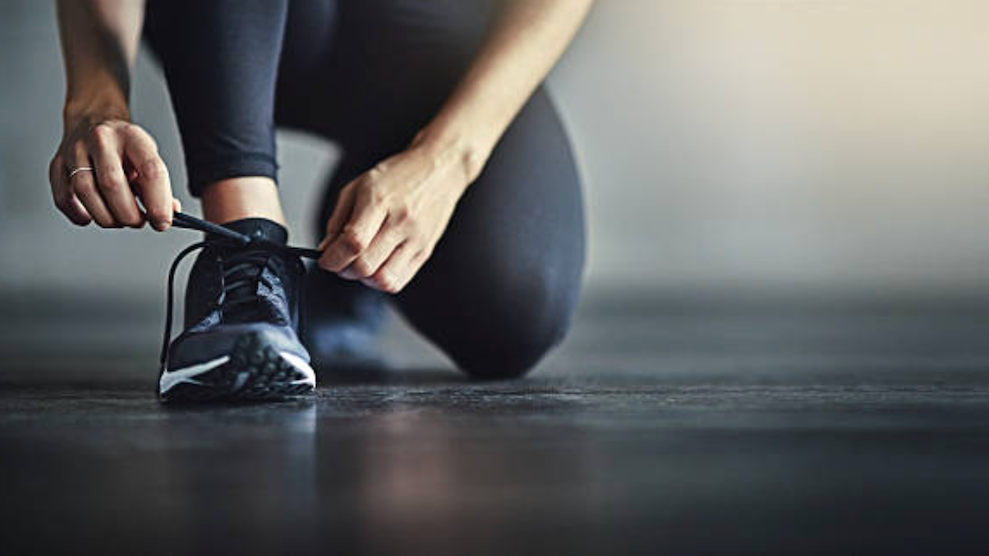 El objetivo del calentamiento general es aumentar la frecuencia cardíaca, circulación sanguínea y temperatura en músculos y articulaciones