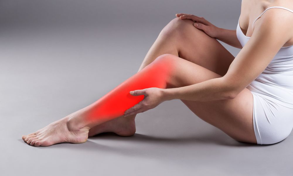 Piernas cansadas: causas, síntomas y cómo mejorar la circulación